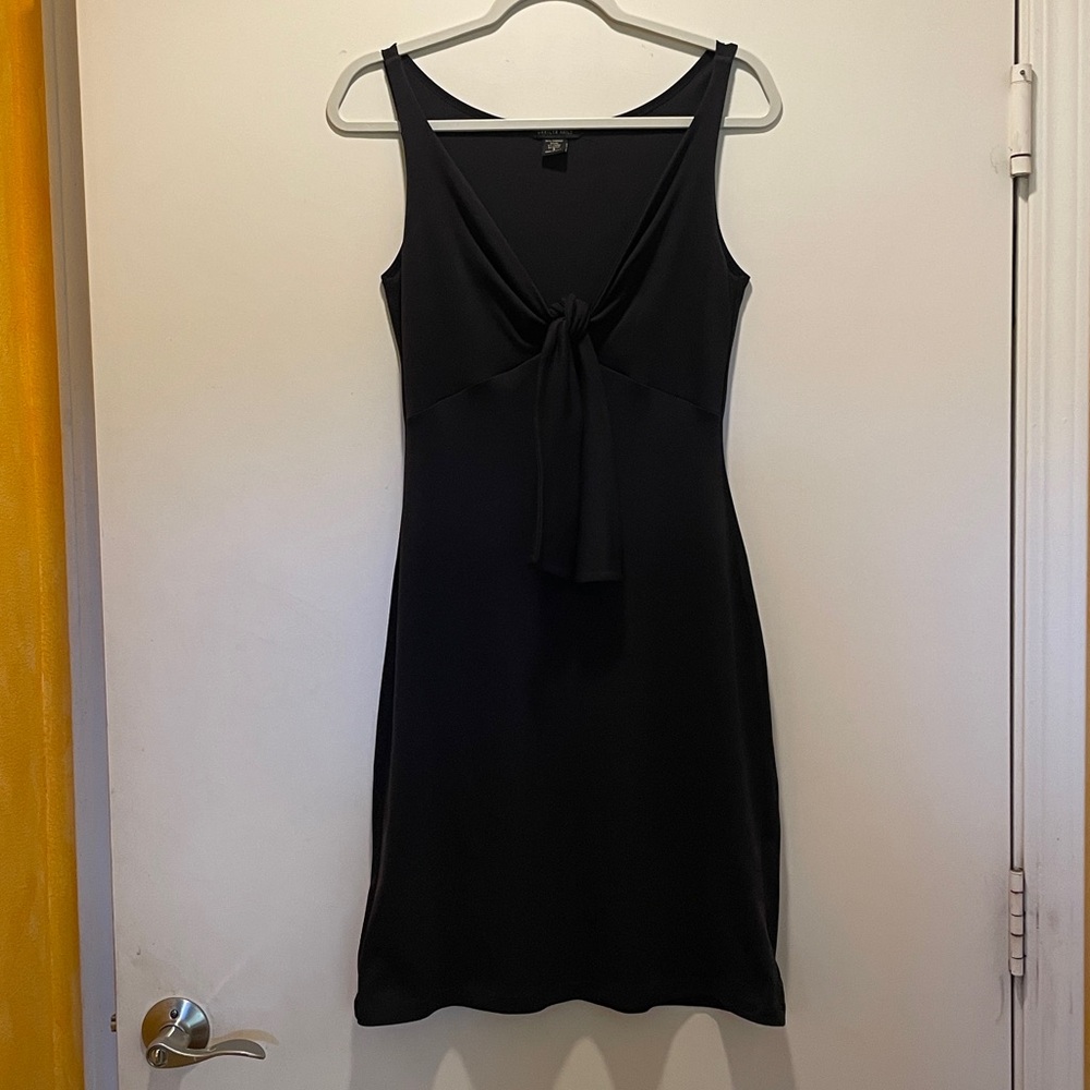 Carolyn Vaile deep V sexy Sleeveless Tie-Front Stretch Black Dress small